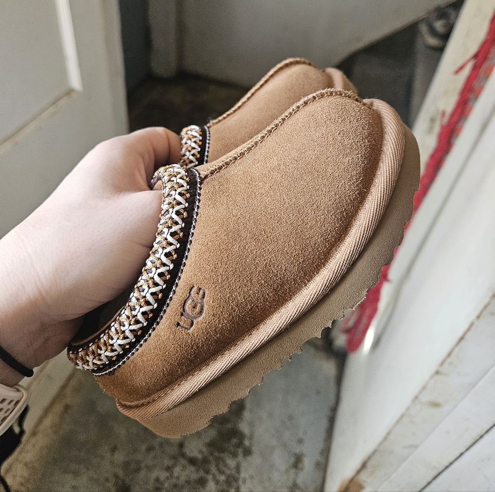 Ugg Toddler Slip Ons Tasman ll - Picture 3 of 4